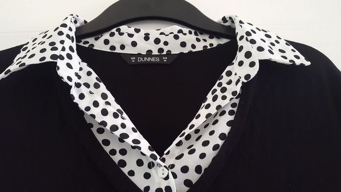 Ladies Tops Size10