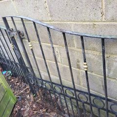 iron gates - Great condition