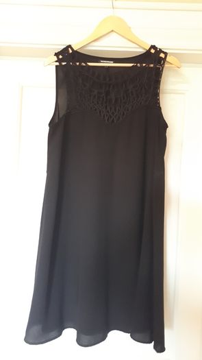 Lovely Warehouse black dress size 14