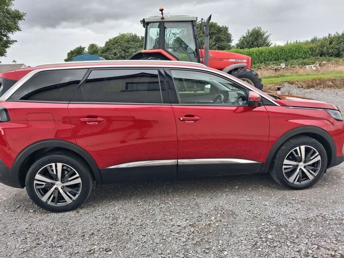 2021 Peugeot 5008