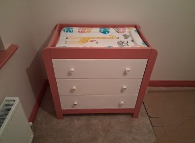 MAMA & PAPA changing table