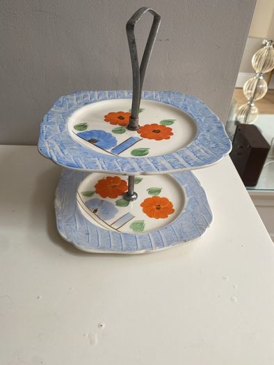 Vintage H&K Tunstall cake stand