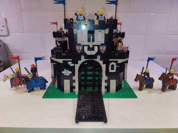 Lego - Black Monarchs Castle 6085