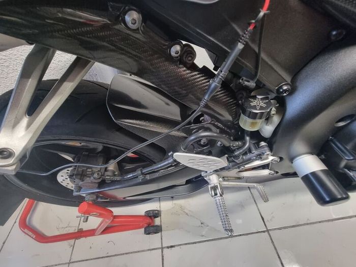 Yamaha R1 2004