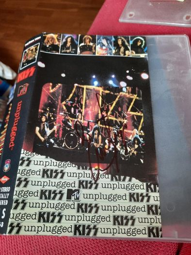KISS: MTV Unplugged 1996 - UK VHS - (Autographed by Eric Singer)