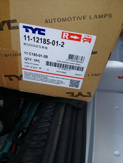 renault clio right taillight