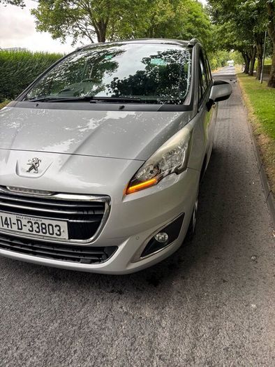 Peugeot 5008 7 SEATER new nct 03/27