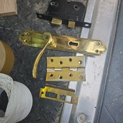 interior door handles /locks /hinges 15 in total