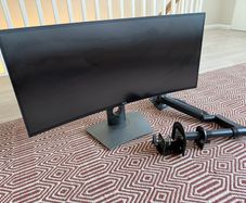 Dell UltraSharp U3417W 34 4K + arm