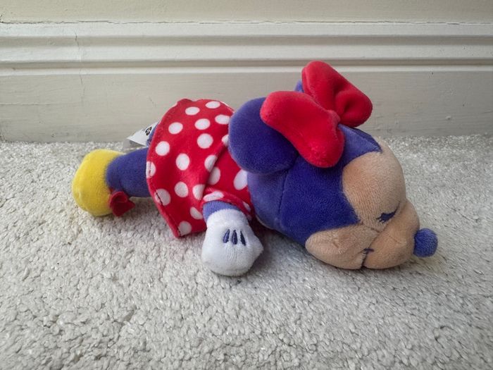 Disney Sleeping Minnie Mouse Mini Cuddleez approx. 6" Plush Used Please see photos
