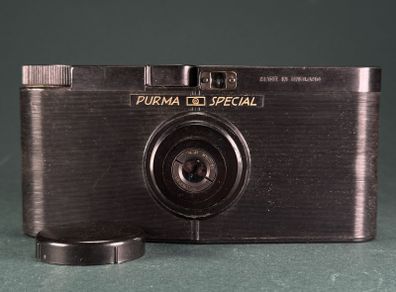 Vintage PURMA SPECIAL 127 Film bakelite camera