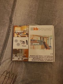 Kitchen/ bathroom radio