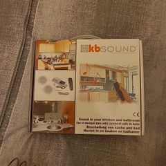 Kitchen/ bathroom radio