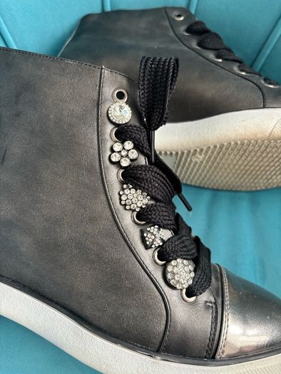 Brand new shoes- size 41