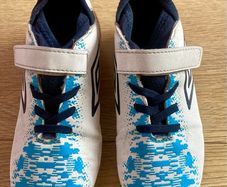 Umbro stud football boots