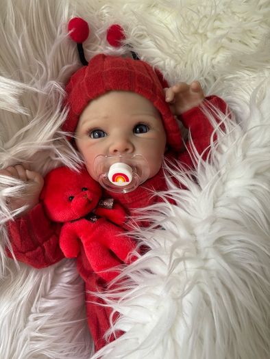 Reborns By Laura.  Introducing Bella Bug 4lb Reborn Doll. Welcome To View