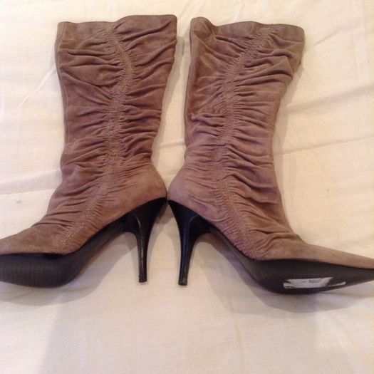 Knee High Dusty Pink Suede Boots size 6