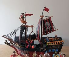 Pirate ship