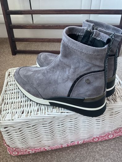 ankle boot Xti grey suede trainer style boot