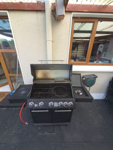 BBQ selling