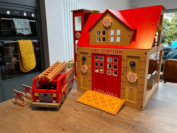 Tidlo fire station bundle