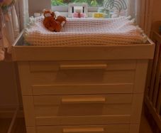 Mamas & Papas Changing Table/ Chest of Drawers
