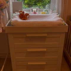 Mamas & Papas Changing Table/ Chest of Drawers