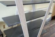 Shelving unit