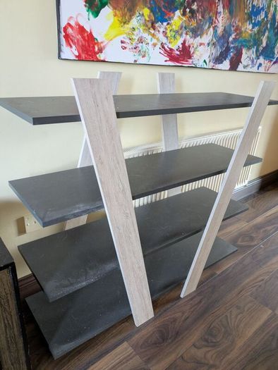 Shelving unit