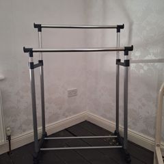 Adjustable Height Clothes Rail