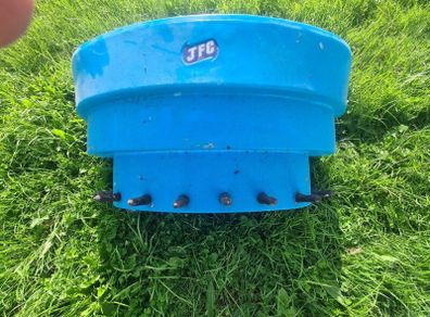 JFC JFC 10 Teat Gate Feeder Trough & Hay Racks