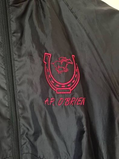 A.P O'brien Racing breeze up yard jacket Size large Pit to pit 23" Hooded in like new condition