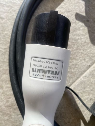 Mode 2 portable electric vehicle (EV) charging cable