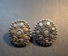 Silver round earrings