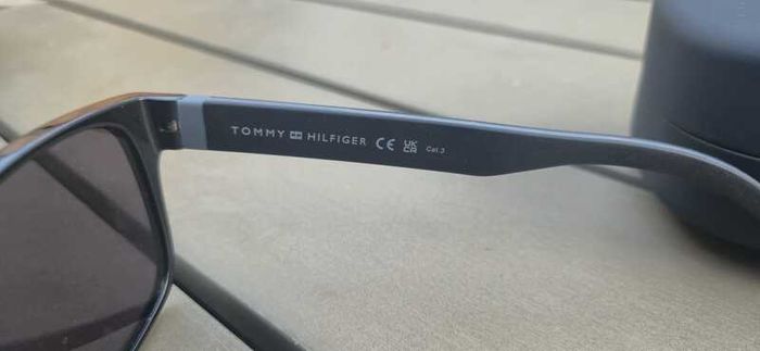 Tommy Hilfiger Sunglasses TH 1718/S with Grey Lenses Black