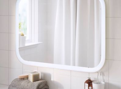 mirror with LED lights