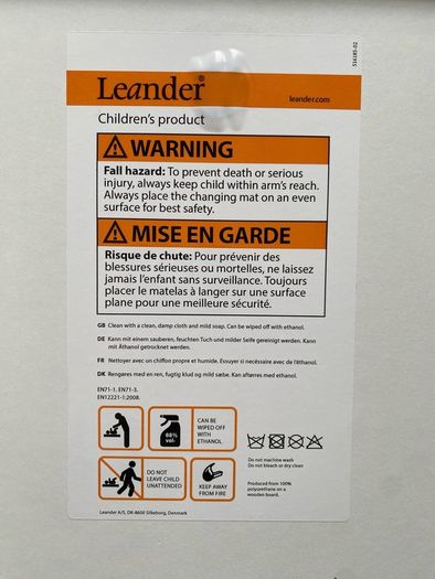 Leander baby changing mat