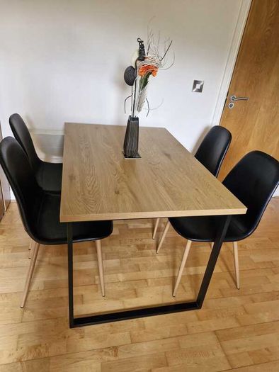 Modern Dining Table and Chair Set. Like New