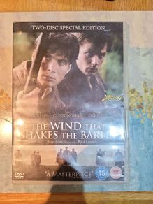 The Wind That Shakes The Barley DVD  Two-Disc Special Edition