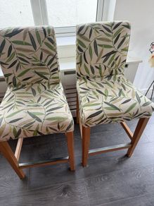 2 Bar Stools