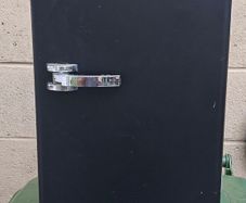 Mini fridge