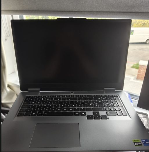 Lenovo LOQ 17i Gen 10 (17inch Intel)
