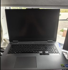 Lenovo LOQ 17i Gen 10 (17inch Intel)