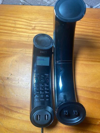 IDECT Eclipse Plus Digital Cordless Landline Phone w/Built in Answering Machine Black Retro