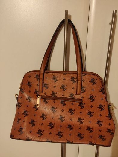 Sara Brown Horse Handbag with tote carrier