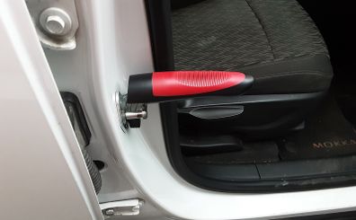 car handle and window breaker, see pictures