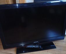Samsung  37inch Television with stand working perfectly lovely clear picture 70 Offer PLEASE