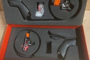 SRAM Red eTap AXS shifter / brake set