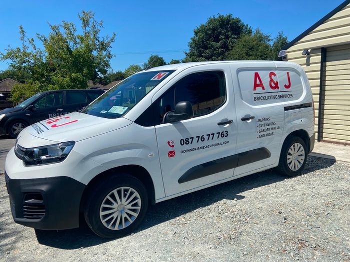 bricklayer for hire
