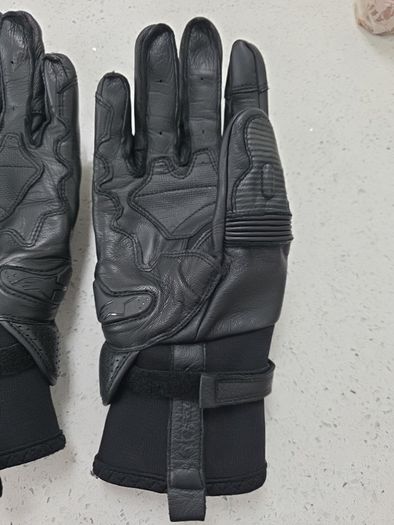 Alpinestars GT-S X gloves.